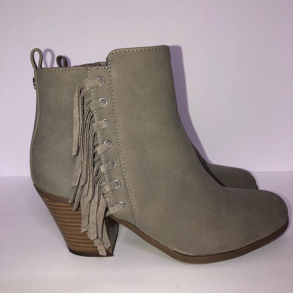 Circus by Sam Edelman Lennon Fringe Gray  Booties - Picture 3 of 7